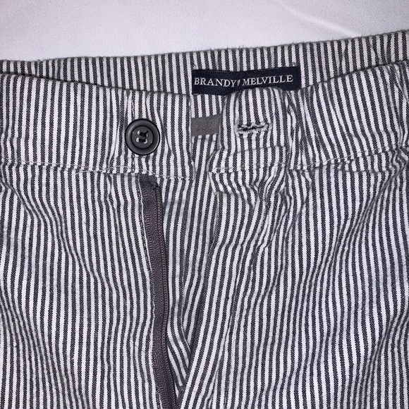 Super cute Brandy Melville slightly cropped pants. - Picture 2 of 3